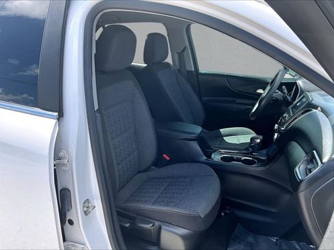 Used 2022 Chevrolet Equinox LT FWD image 9