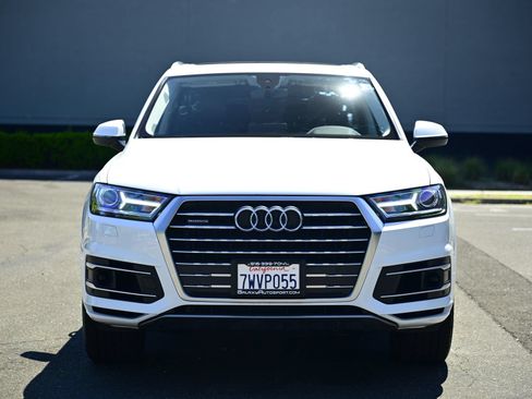 Used 2017 Audi Q7 3.0T Premium Plus w/ Premium Plus Package AWD/4WD image 2