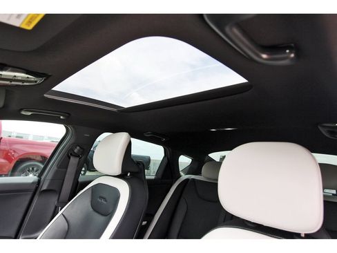 Used 2026 Kia K4 GT-Line w/ GT-Line Sunroof Package FWD image 27
