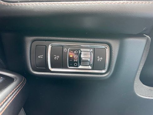 Used 2023 Lincoln Aviator Reserve AWD/4WD image 38