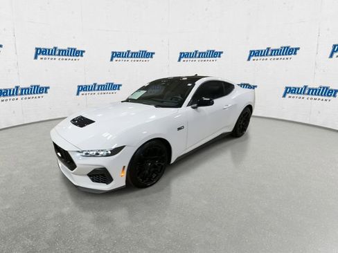 Used 2024 Ford Mustang GT Premium w/ GT Performance Package image 5