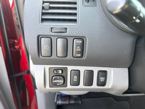 Used 2015 Toyota Tacoma 4x4 Double Cab w/ TRD Sport Package image 27