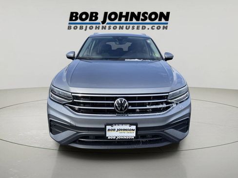 Used 2023 Volkswagen Tiguan SE image 8
