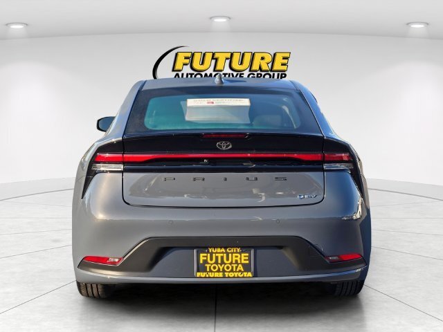 Certified 2025 Toyota Prius LE FWD image 6