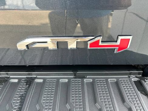 Used 2022 GMC Sierra 1500 AT4 w/ AT4 Preferred Package AWD/4WD image 34