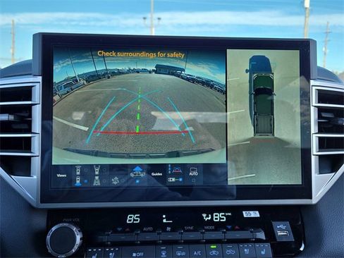 Used 2025 Toyota Tundra Limited image 24