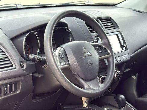 Used 2024 Mitsubishi Outlander Sport ES image 10