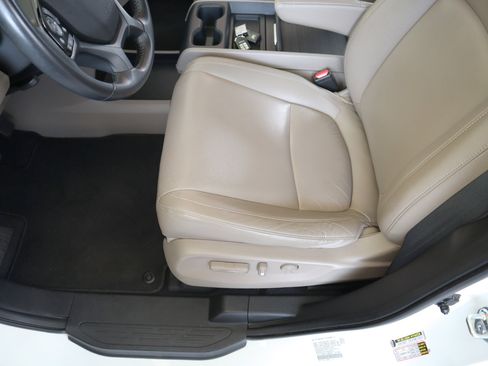 Used 2018 Honda Odyssey EX-L image 38