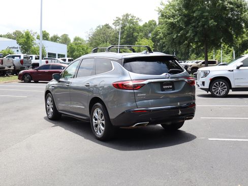Used 2018 Buick Enclave Avenir w/ Avenir Technology Package FWD image 7
