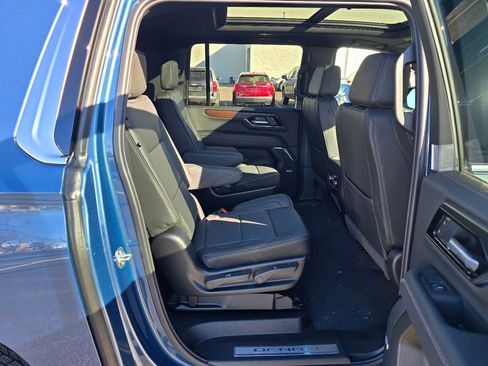 New 2026 GMC Yukon XL Denali w/ Sun & Power Step Package image 34