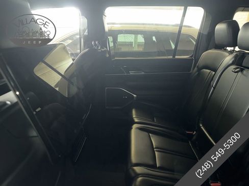 Used 2022 Jeep Wagoneer Series I w/ Rear Seat Video Group 1 AWD/4WD image 2