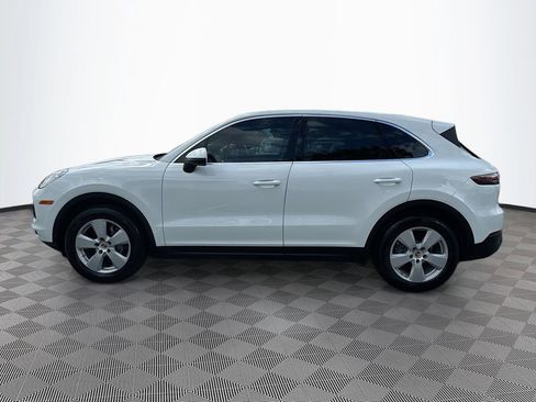 Used 2019 Porsche Cayenne Base image 9