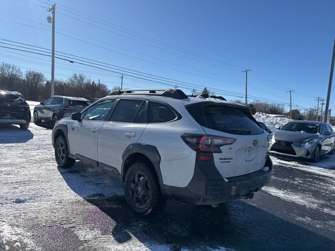 Used 2022 Subaru Outback Wilderness image 5