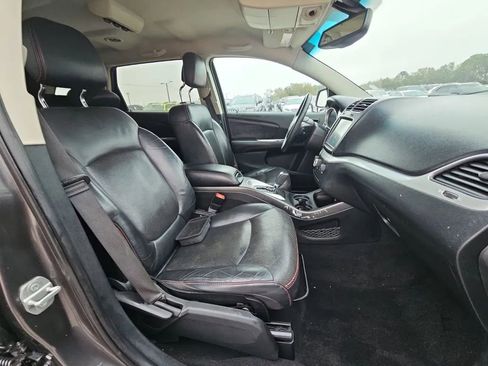 Used 2015 Dodge Journey R/T w/ Flexible Seating Group image 5