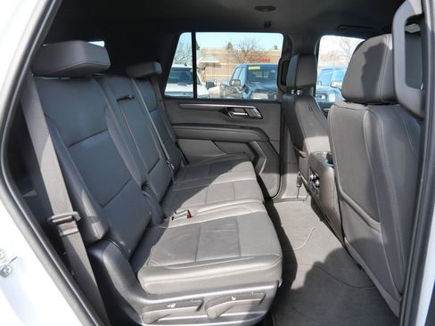 Used 2025 Chevrolet Tahoe LT image 19