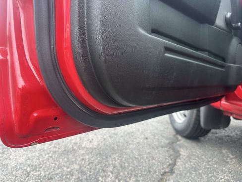 Used 2012 Chevrolet Colorado W/T RWD image 19