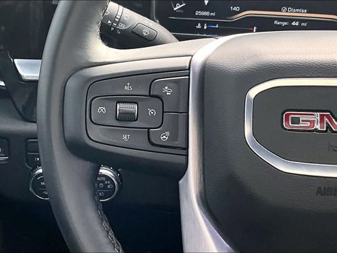 Used 2024 GMC Sierra 1500 Elevation image 25