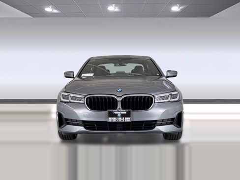 Used 2023 BMW 530i w/ Premium Package RWD image 6