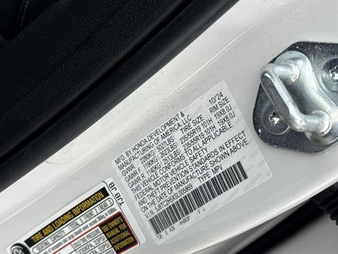 Certified 2025 Acura RDX SH-AWD w/ Technology Package image 32