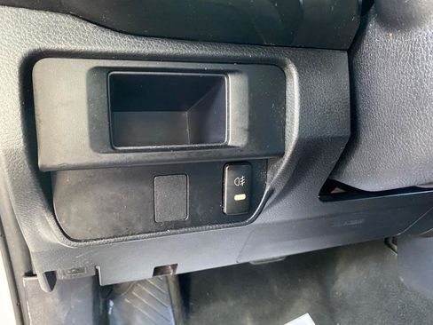 Used 2017 Toyota Tacoma 2WD Access Cab image 42