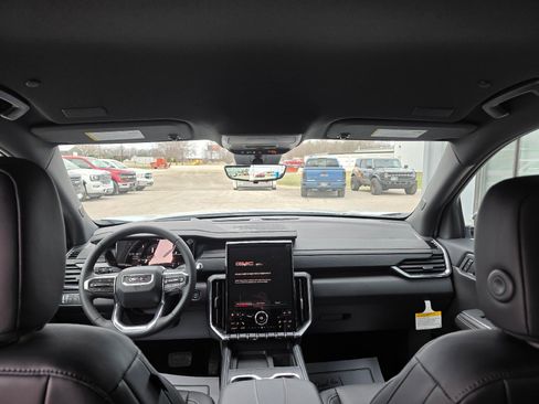 Used 2026 GMC Acadia Elevation w/ Black Edition AWD/4WD image 22