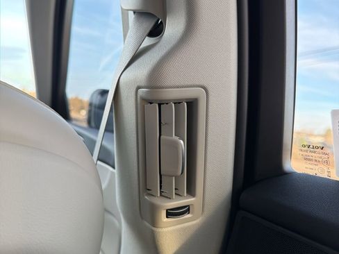 Used 2024 Volvo XC60 B5 Ultimate w/ Protection Package Premier image 31