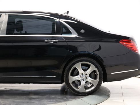 Used 2016 Mercedes-Benz Maybach S 600 image 9