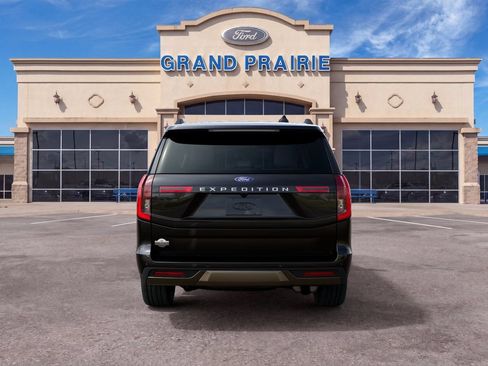 New 2027 Ford Expedition King Ranch RWD image 8