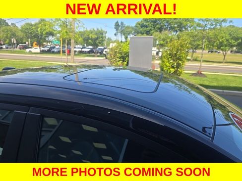 Used 2023 Nissan Sentra SR w/ SR Premium Package FWD image 5