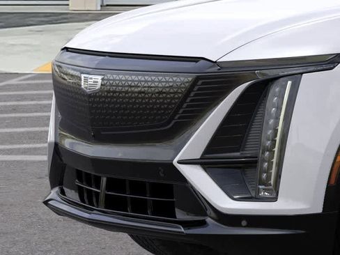New 2025 Cadillac Lyriq Sport image 13