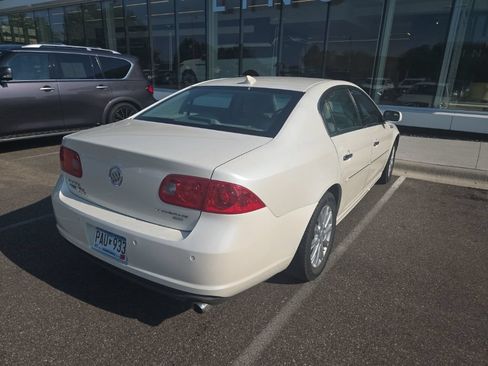 Used 2011 Buick Lucerne CXL w/ Driver Confidence Package FWD image 4