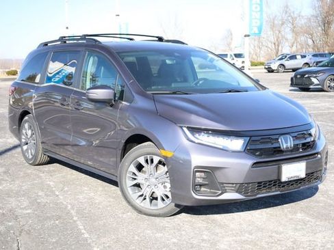 New 2026 Honda Odyssey Touring image 2