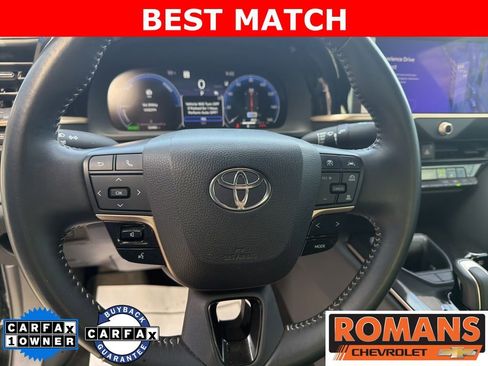 Used 2024 Toyota Crown AWD/4WD image 12