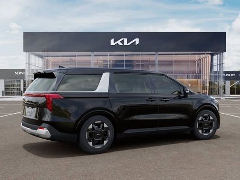 New 2026 Kia Carnival EX FWD image 6