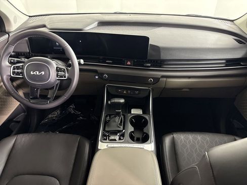 New 2026 Kia Carnival EX FWD image 13