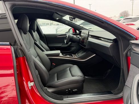 Used 2021 Tesla Model S Plaid image 32