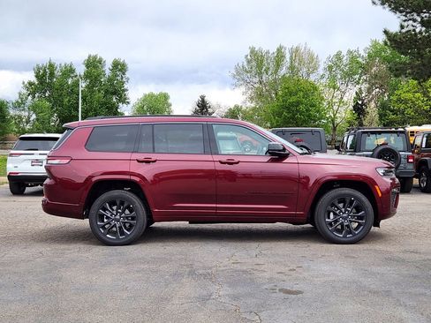 New 2026 Jeep Grand Cherokee L Limited AWD/4WD image 2