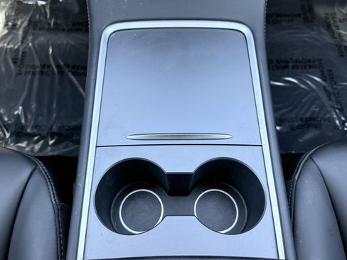 Used 2023 Tesla Model 3 Standard Range image 53