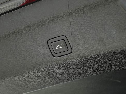 Used 2023 GMC Yukon XL Denali w/ Denali Reserve Package image 60