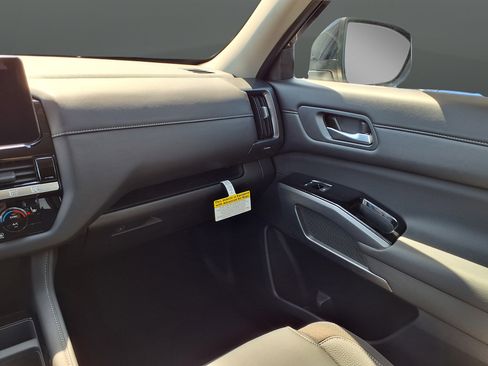 New 2026 Nissan Pathfinder SL AWD/4WD image 20