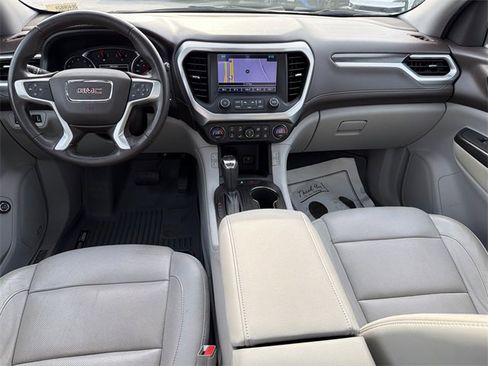 Used 2017 GMC Acadia SLT image 23
