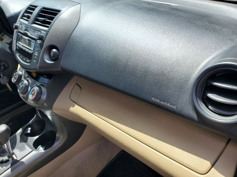 Used 2011 Toyota RAV4 2WD w/ Base L4 Extra Value Pkg image 40