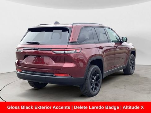 New 2025 Jeep Grand Cherokee Altitude AWD/4WD image 6