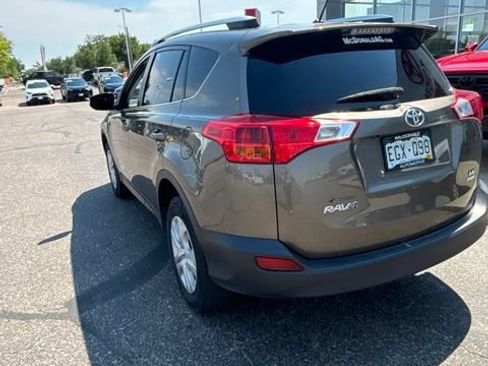 Used 2015 Toyota RAV4 LE AWD/4WD image 2