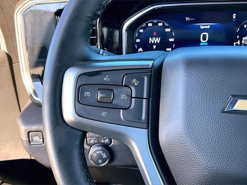 Used 2024 Chevrolet Silverado 2500 LT image 12