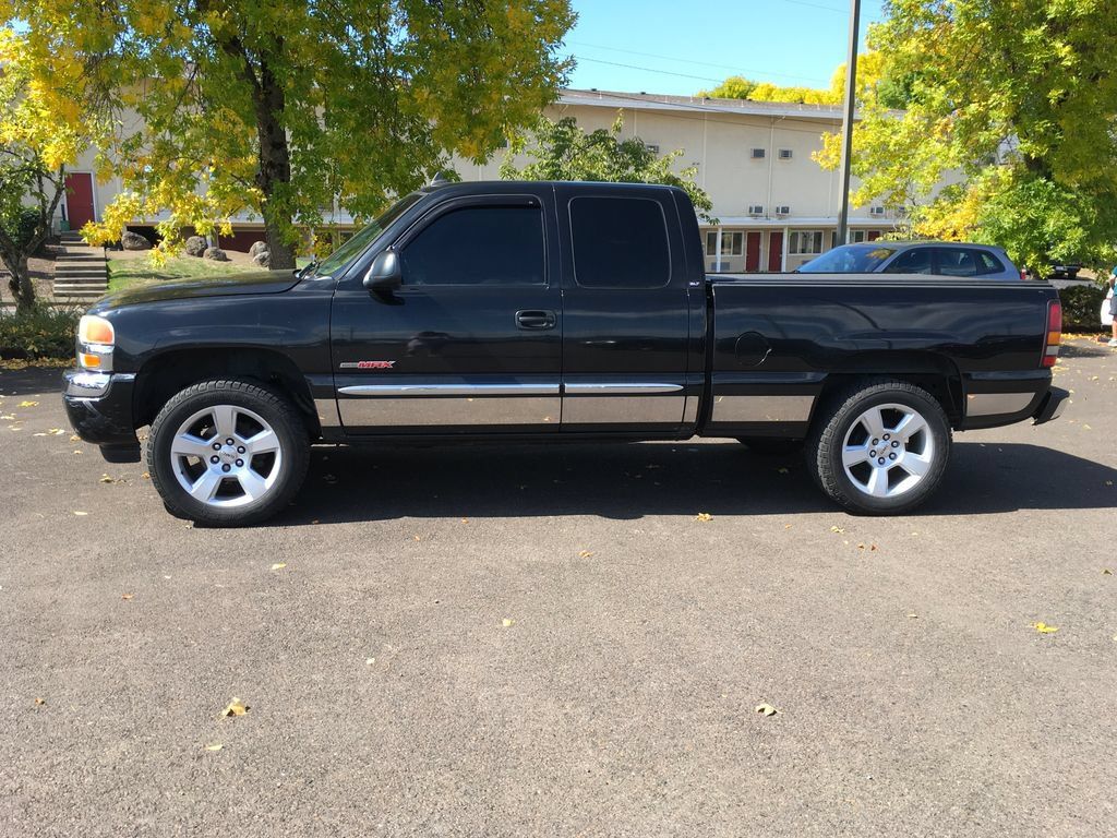 Used 2006 GMC Sierra 1500 SLT w/ Vortecmax Performance Pack AWD/4WD image 3