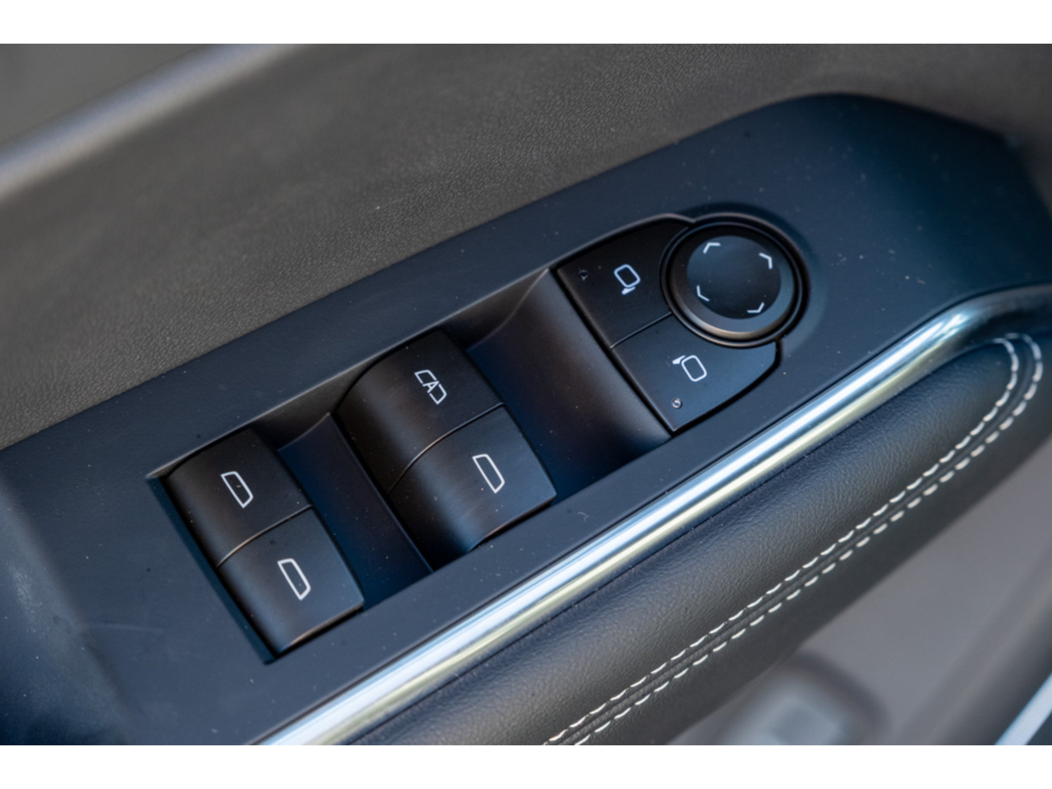 New 2027 GMC Acadia Elevation w/ Elevation Premium Package FWD image 14