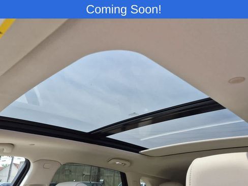 Used 2024 Cadillac XT5 Premium Luxury w/ LPO, Floor Liner Package AWD/4WD image 19