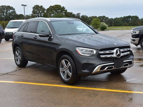 Used 2022 Mercedes-Benz GLC 300 image 3