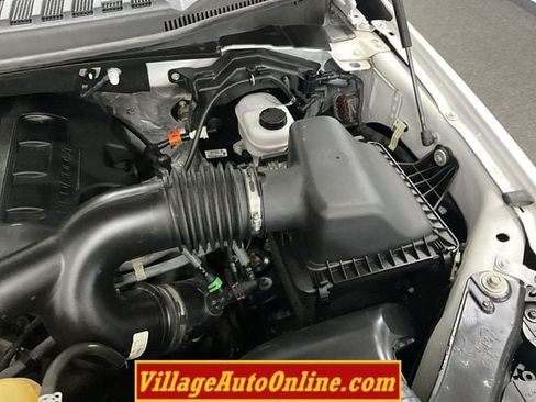 Used 2016 Ford F150 Platinum w/ Equipment Group 701A Luxury AWD/4WD image 45